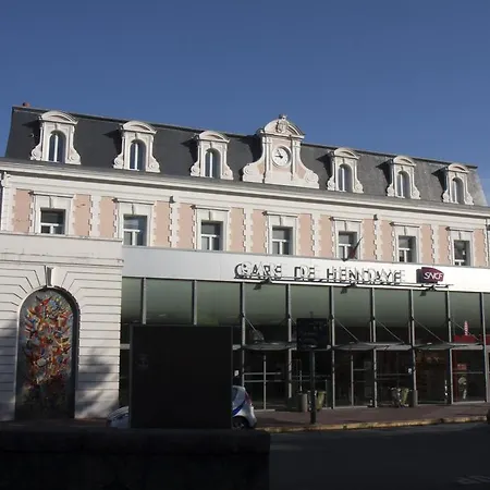 Pension Europa 2* Irun